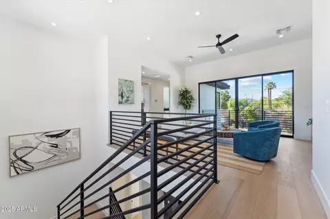 Entry Way - 4546 E Glenrosa Ave, Phoenix, AZ 85018 photo 4 of 4
