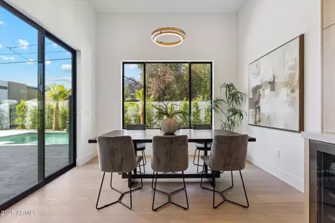 Dining - 4546 E Glenrosa Ave, Phoenix, AZ 85018 photo 1 of 1