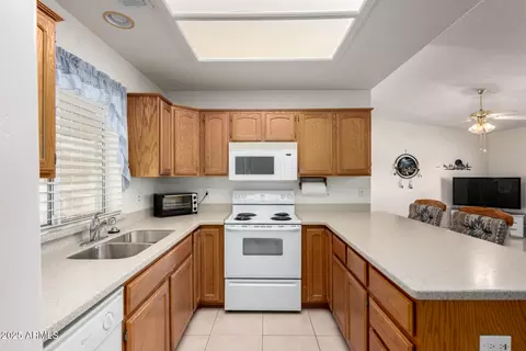 Kitchen - 10865 E Keats Ave, Mesa, AZ 85209 photo 2 of 2