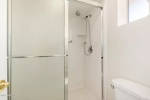 Bath - 10865 E Keats Ave, Mesa, AZ 85209 photo 2 of 3