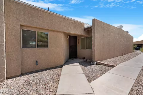 916 S Melody Ln, Tempe, AZ 85281