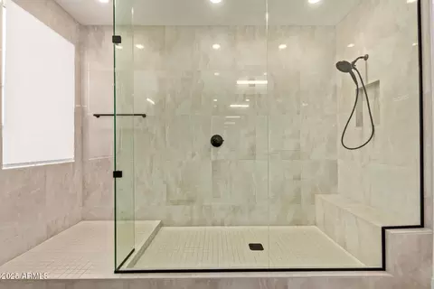 Bath - 1479 E Rakestraw Ln, Gilbert, AZ 85298 photo 2 of 6