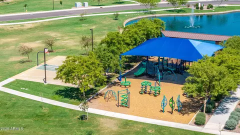 View/Area - 1479 E Rakestraw Ln, Gilbert, AZ 85298 photo 15 of 15