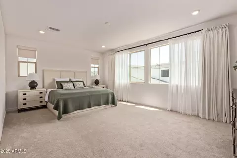 Bedroom - 1479 E Rakestraw Ln, Gilbert, AZ 85298 photo 1 of 9