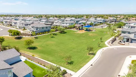 View/Area - 1479 E Rakestraw Ln, Gilbert, AZ 85298 photo 8 of 15