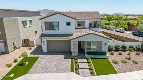Exterior - 1479 E Rakestraw Ln, Gilbert, AZ 85298 photo 14 of 19
