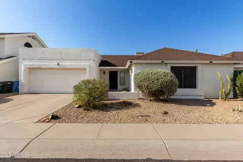 3228 E Taro Ln, Phoenix, AZ 85050