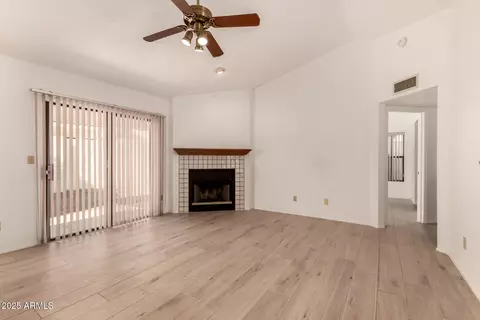 Living - 3228 E Taro Ln, Phoenix, AZ 85050 photo 3 of 4