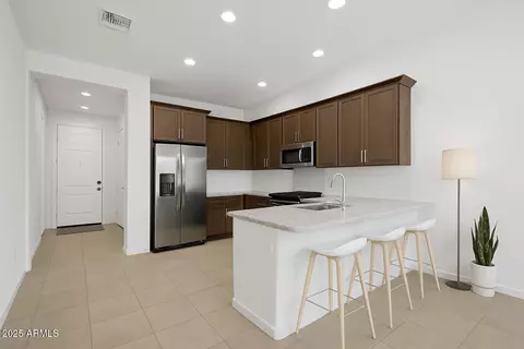 Kitchen - 9625 E Tesla Ave, Mesa, AZ 85212 photo 2 of 3