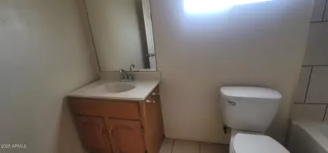 Bath - 1208 E 20th St, Douglas, AZ 85607 photo 7 of 10