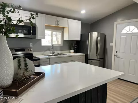 Kitchen - 1646 S 28th Dr, Phoenix, AZ 85009 photo 1 of 1