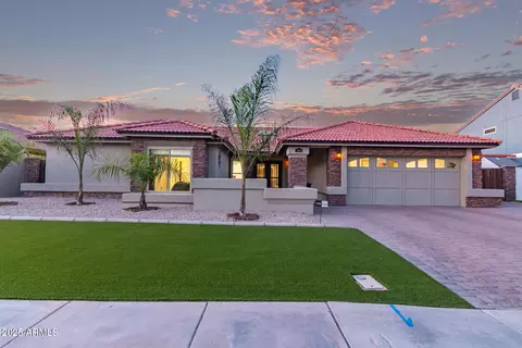 1460 N Desoto St, Chandler, AZ 85224