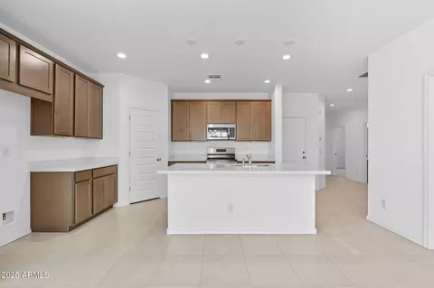 1318 S 215th Ln, Buckeye, AZ 85326