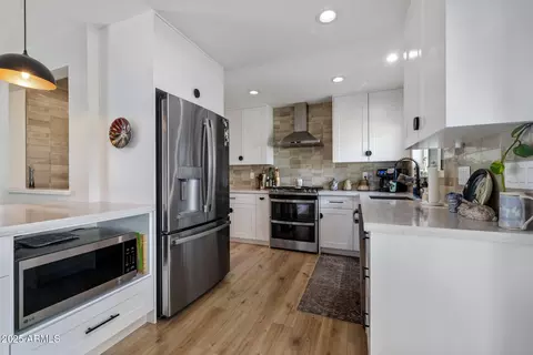 6534 N 16th Pl, Phoenix, AZ 85016 photo 9