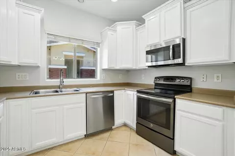 Kitchen - 4744 E Olney Ave, Gilbert, AZ 85234 photo 2 of 2