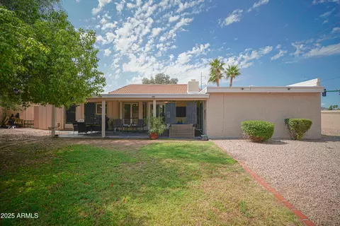 Exterior - 702 E Coral Gables Dr, Phoenix, AZ 85022 photo 3 of 9