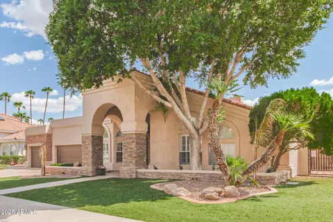 Exterior - 1325 E Treasure Cove Dr, Gilbert, AZ 85234 photo 1 of 8