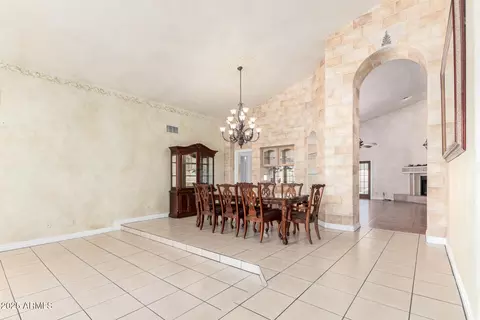 Dining - 1325 E Treasure Cove Dr, Gilbert, AZ 85234 photo 1 of 5