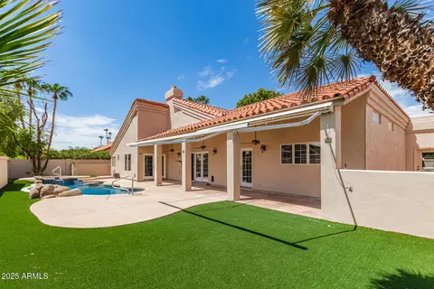 Exterior - 1325 E Treasure Cove Dr, Gilbert, AZ 85234 photo 3 of 8