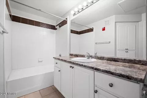 Bath - 6900 E Princess Dr #1219, Phoenix, AZ 85054 photo 1 of 1
