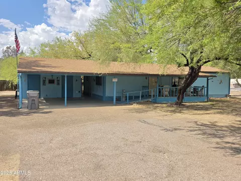 18820 E Kings Way, Black Canyon City, AZ 85324