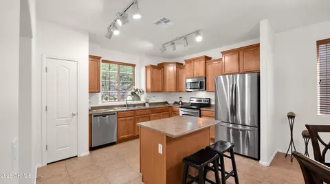 Kitchen - 4363 E Morrow Dr, Phoenix, AZ 85050 photo 3 of 3