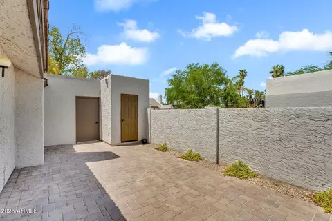 Exterior - 337 E Ambassador Dr, Tempe, AZ 85288 photo 6 of 9