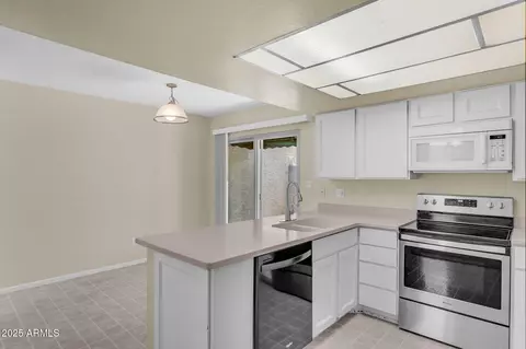 Kitchen - 337 E Ambassador Dr, Tempe, AZ 85288 photo 2 of 3