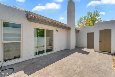 Exterior - 337 E Ambassador Dr, Tempe, AZ 85288 photo 2 of 9