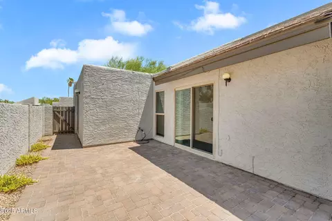 Exterior - 337 E Ambassador Dr, Tempe, AZ 85288 photo 3 of 9