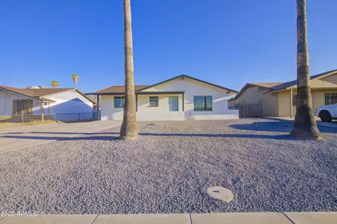 1129 E South Mountain Ave, Phoenix, AZ 85042