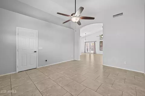 Entry Way - 1092 W Vaughn Ave, Gilbert, AZ 85233 photo 1 of 4