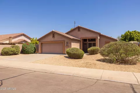 Exterior - 1092 W Vaughn Ave, Gilbert, AZ 85233 photo 3 of 7