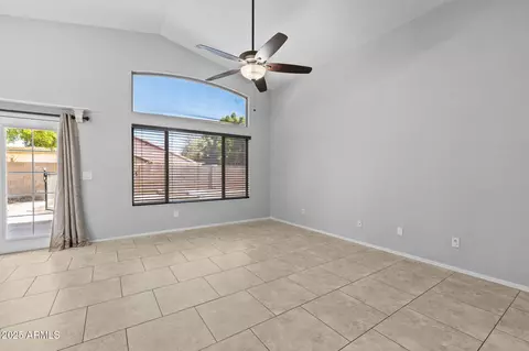 Living - 1092 W Vaughn Ave, Gilbert, AZ 85233 photo 3 of 5