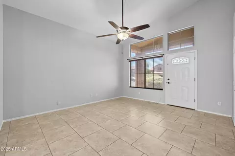 Living - 1092 W Vaughn Ave, Gilbert, AZ 85233 photo 1 of 5