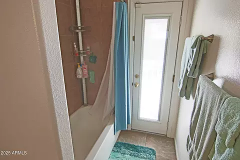 Bath - 4357 E Angela Dr, Phoenix, AZ 85032 photo 5 of 5