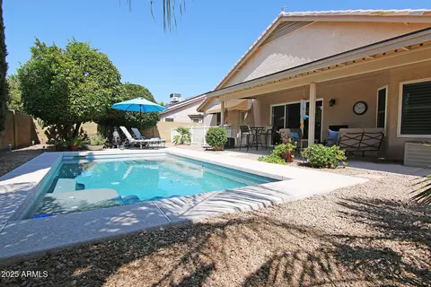 Exterior - 4357 E Angela Dr, Phoenix, AZ 85032 photo 4 of 8