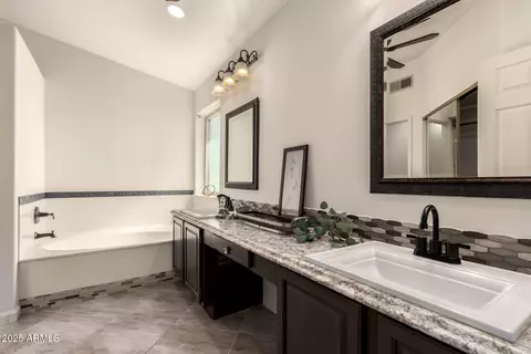 1920 E Belmont Dr, Tempe, AZ 85284 photo 25