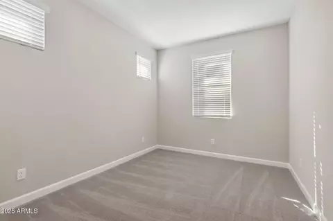5845 E Zachary Dr, Phoenix, AZ 85054 photo 19