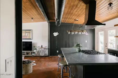 Kitchen - 1133 E State Ave E, Phoenix, AZ 85020 photo 5 of 5