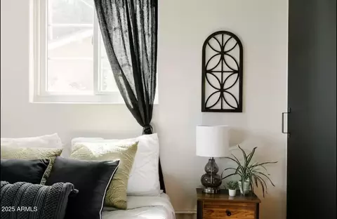 Bedroom - 1133 E State Ave E, Phoenix, AZ 85020 photo 1 of 7