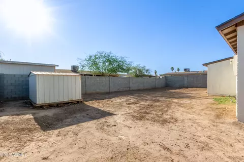 Exterior - 4240 N 73rd Ave, Phoenix, AZ 85033 photo 1 of 1