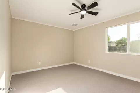 Bedroom - 4240 N 73rd Ave, Phoenix, AZ 85033 photo 1 of 8