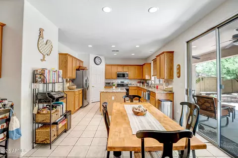 Kitchen - 3336 W King Dr, Anthem, AZ 85086 photo 1 of 2
