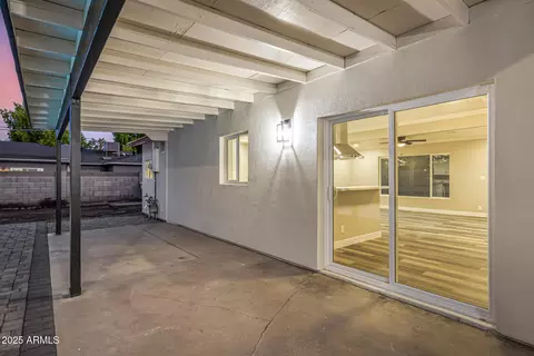 Exterior - 6211 N 11th Ave, Phoenix, AZ 85013 photo 7 of 19