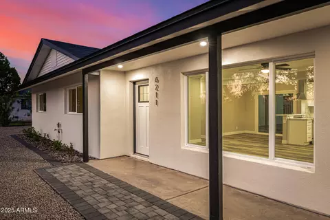 Exterior - 6211 N 11th Ave, Phoenix, AZ 85013 photo 2 of 19