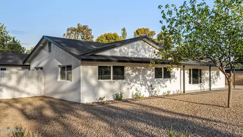 Exterior - 6211 N 11th Ave, Phoenix, AZ 85013 photo 5 of 19
