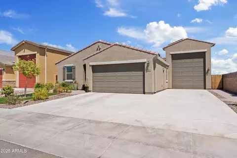3988 W Suncup Dr, San Tan Valley, AZ 85142