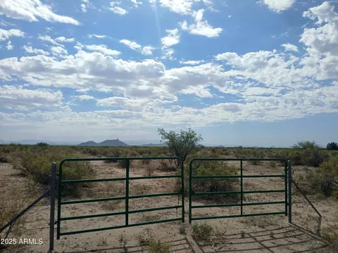 tbd N Cottontail Ln #-, Cochise, AZ 85606