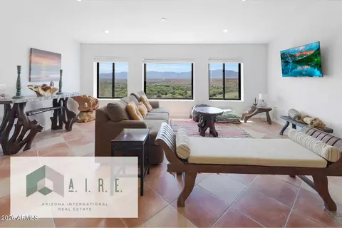 1345 N Page Springs Rd, Cornville, AZ 86325